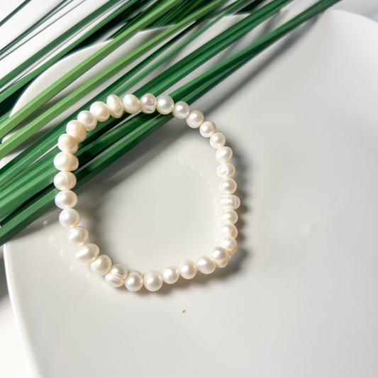 Everything Goes Better With Pearls Bracelet